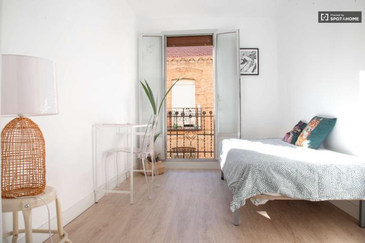 Piso de 4 habitaciones en Tetuán photo 0