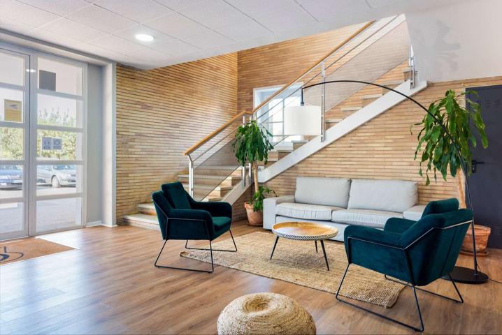 Se alquila habitación en residencia en Montequinto photo 0