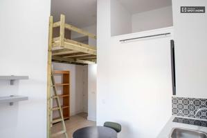 Estudio en alquiler en Madrid photo 0