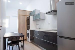 Apartamento de un dormitorio en alquiler en Madrid photo 0