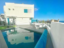 Se alquila apartamento de 3 dormitorios en Santa Cruz de Tenerife, gastos incluidos. photo 0
