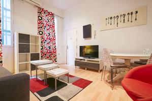 Apartamento de 2 dormitorios en alquiler en Malasaña, Madrid photo 0