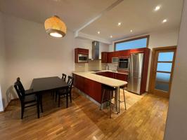 Se alquila apartamento de 2 habitaciones en Cortes, se prefiere estudiantes photo 0