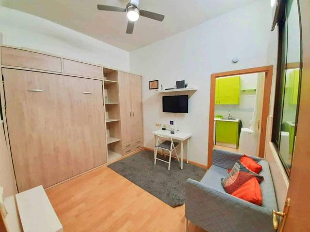 Estudio en alquiler en Embajadores perfecto para estudiantes y Erasmus. photo 0