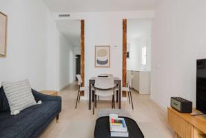 Apartamento de 2 dormitorios en alquiler en Madrid photo 0