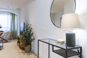 Se alquila piso de 2 habitaciones en Nueva España, solo profesionales. photo 0