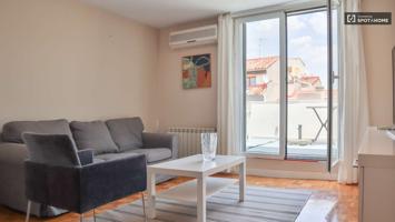 Apartamento de 2 dormitorios en alquiler en Malasaña photo 0