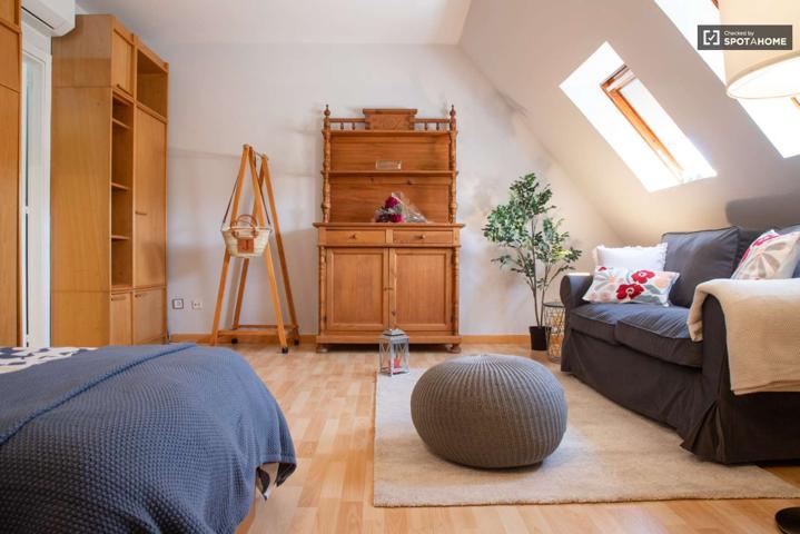 Apartamento tipo estudio en alquiler en Majadahonda photo 0
