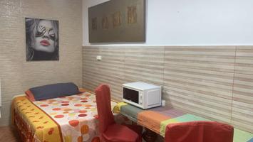 Estudio en alquiler en L'Hospitalet De Llobregat photo 0