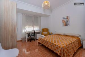 Piso en alquiler de 6 habitaciones en L'Olivereta photo 0
