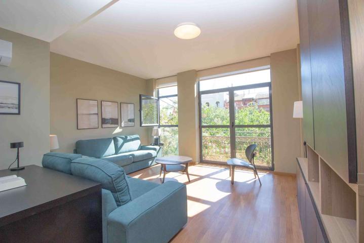 Piso de 3 habitaciones en alquiler en Centro de Valencia photo 0