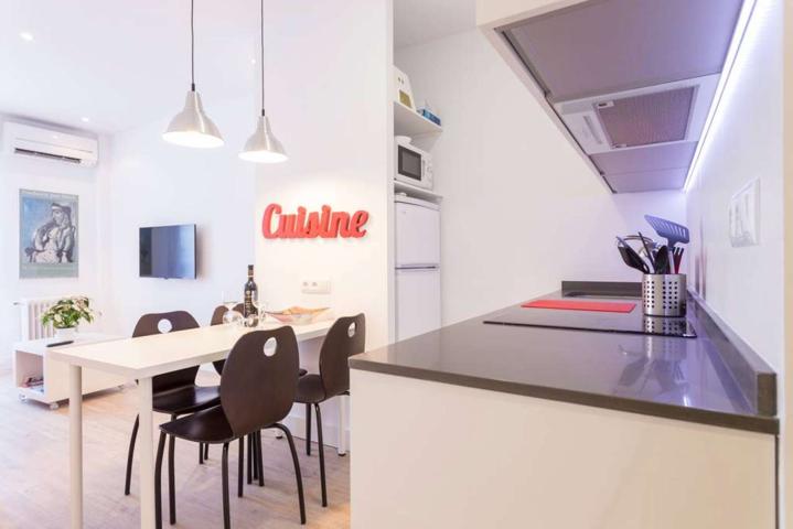 Apartamento de 2 dormitorios en alquiler en Guindalera photo 0