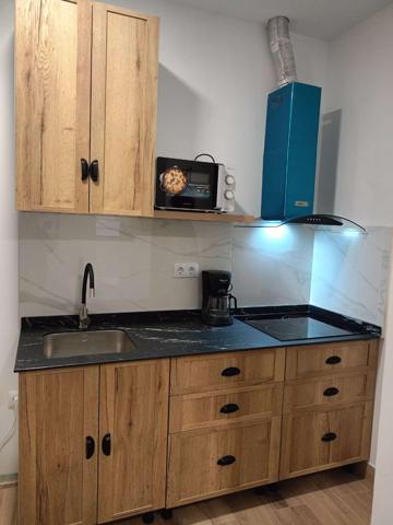 Estudio en alquiler en Embajadores, gastos incluidos photo 0