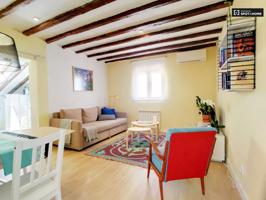 Precioso apartamento de 1 dormitorio con aire acondicionado en alquiler en la moderna Malasaña photo 0
