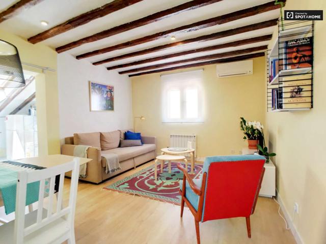 Precioso apartamento de 1 dormitorio con aire acondicionado en alquiler en la moderna Malasaña photo 0