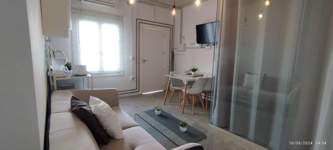 Se alquila apartamento de 2 habitaciones en San Pedro, todos los gastos incluidos. photo 0