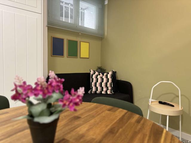 Apartamento de 2 dormitorios en alquiler en Tetuán, Madrid photo 0