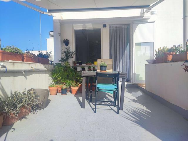 Apartamento tipo estudio en alquiler en El Mentidero photo 0