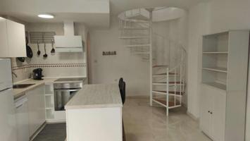 Apartamento de 1 dormitorio en alquiler en San Ildefonso, Granada photo 0