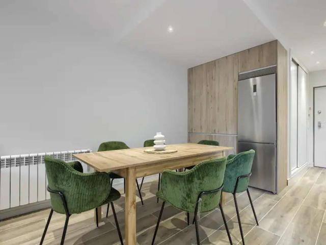 Apartamento de 2 habitaciones en alquiler en Pinar del Rey photo 0