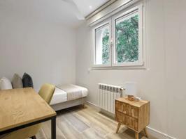 Apartamento de 2 dormitorios en alquiler en Madrid photo 0