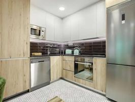 Apartamento de 3 habitaciones en alquiler en Madrid photo 0