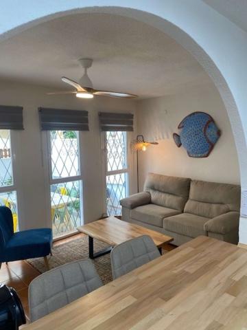 Piso de 3 habitaciones en alquiler en El Campello, gastos incluidos photo 0
