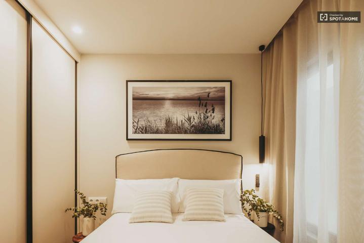 Alquiler de habitaciones en piso de 1 dormitorio en Rascanya photo 0