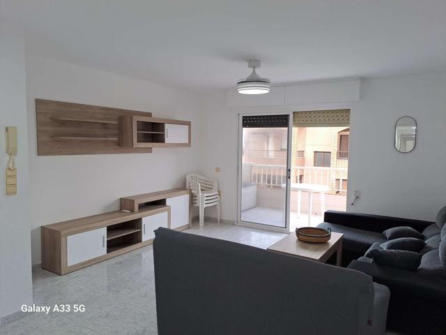 Se alquila piso de 3 habitaciones en Sueca, gastos incluidos. photo 0