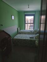 Piso de 3 habitaciones en alquiler en Valencia photo 0
