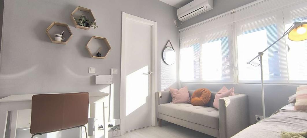 Estudio en alquiler en Arganzuela. photo 0