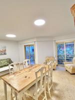 Apartamento de 4 habitaciones en alquiler en Russafa, se admiten mascotas. photo 0