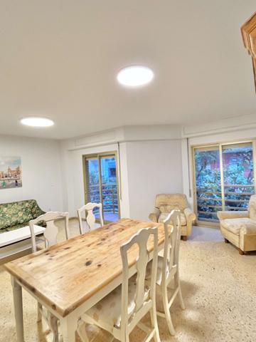 Apartamento de 4 habitaciones en alquiler en Russafa, se admiten mascotas. photo 0