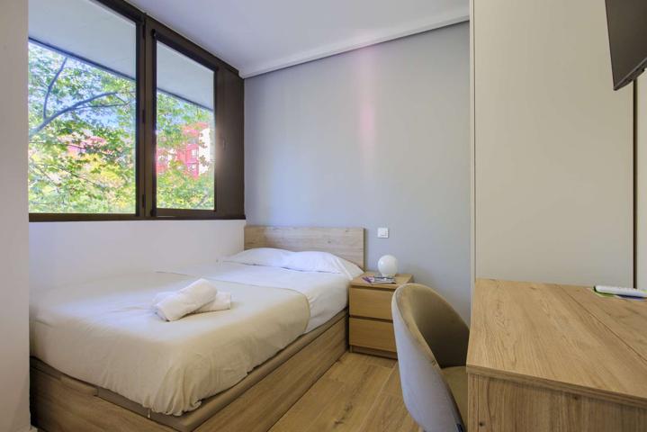 Estudio en alquiler en Bellas Vistas, Madrid photo 0