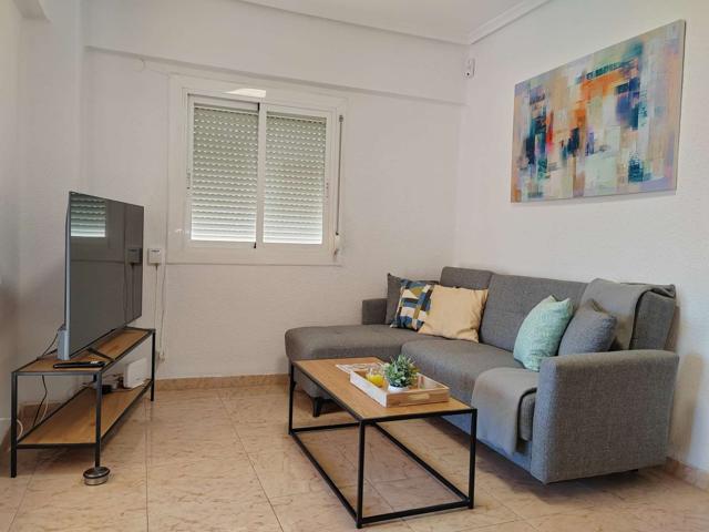 Piso de 2 dormitorios en alquiler en Alicante, gastos incluidos photo 0