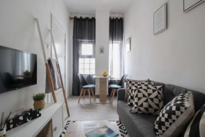 Apartamento entero de 1 dormitorio en Santander photo 0