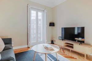 Apartamento de 3 habitaciones en alquiler en Madrid photo 0