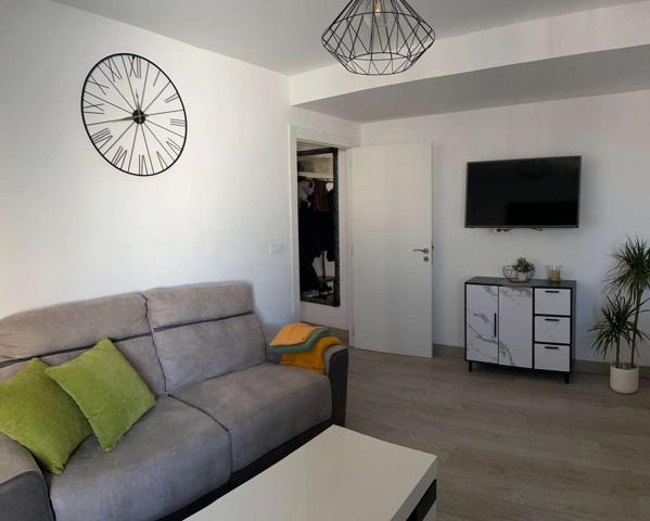 Apartamento de 2 dormitorios en alquiler en Mislata, Valencia photo 0