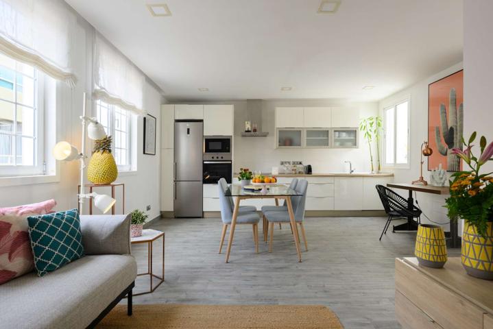 Apartamento de 2 dormitorios en alquiler en Las Palmas De Gran Canaria photo 0