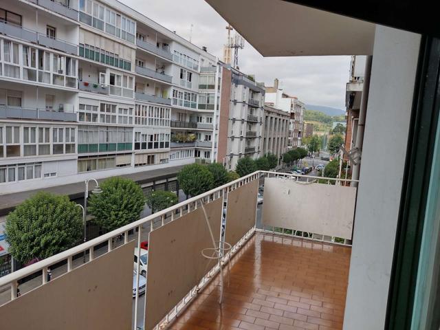 Se alquila piso de 3 habitaciones en San Pedro de Deustu, gastos incluidos photo 0