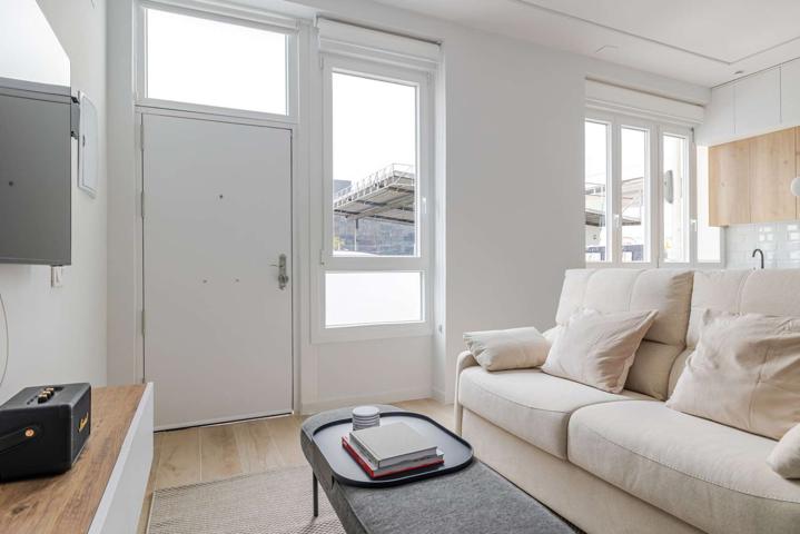 Apartamento de 1 dormitorio en alquiler en Madrid photo 0