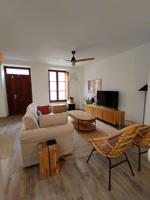 Apartamento de 3 dormitorios con terraza en alquiler en Santa Cruz de Tenerife photo 0