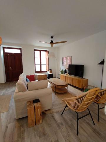 Apartamento de 3 dormitorios en alquiler en Santa Cruz de Tenerife, gastos incluidos photo 0
