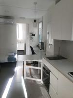 Estudio en alquiler en Vinateros, solo profesionales. photo 0