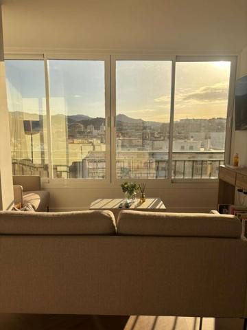 Piso de 2 dormitorios en alquiler en La Unión, Málaga, gastos incluidos. photo 0