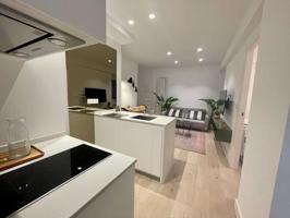 Piso de 3 habitaciones en alquiler en Amara Berri, San Sebastián photo 0