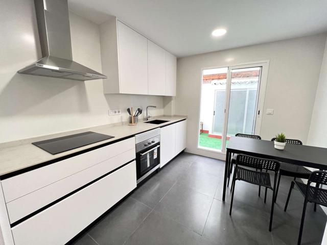 Piso de 6 habitaciones en alquiler en Benimaclet, gastos incluidos photo 0