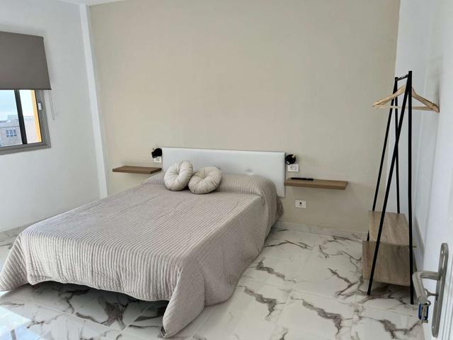 Se alquila piso de 2 habitaciones en Sobradillo, gastos incluidos. photo 0