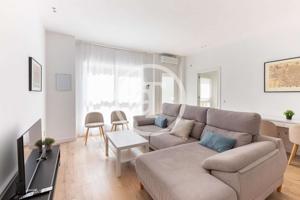 Apartamento de 2 habitaciones en alquiler en San Juan Bautista photo 0