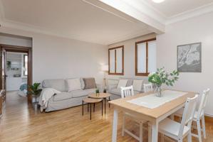 Apartamento de 3 habitaciones en alquiler en Gros photo 0